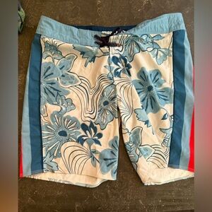Billabong board shorts, size 33, men’s